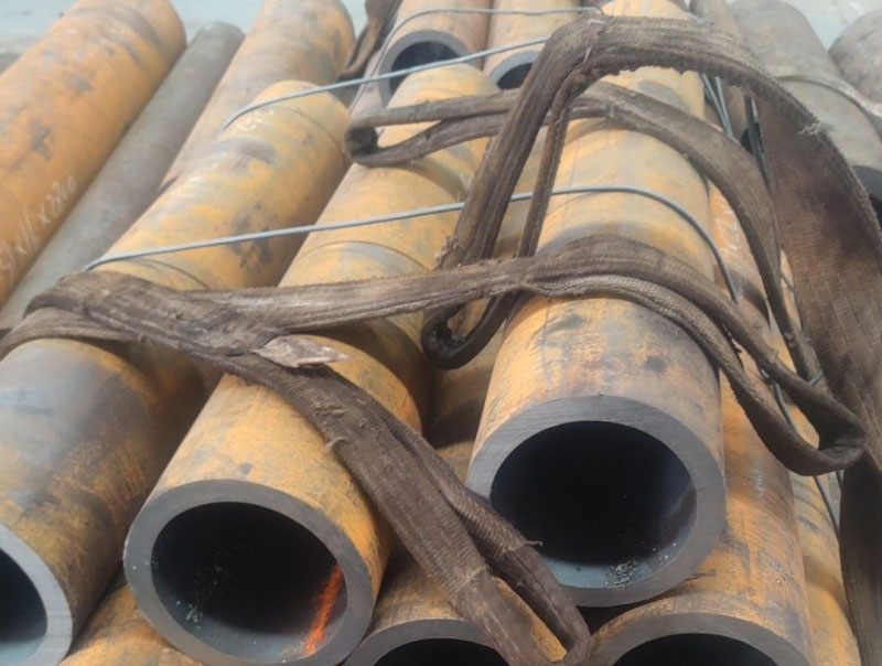 绥德15CrMoG无缝钢管切割